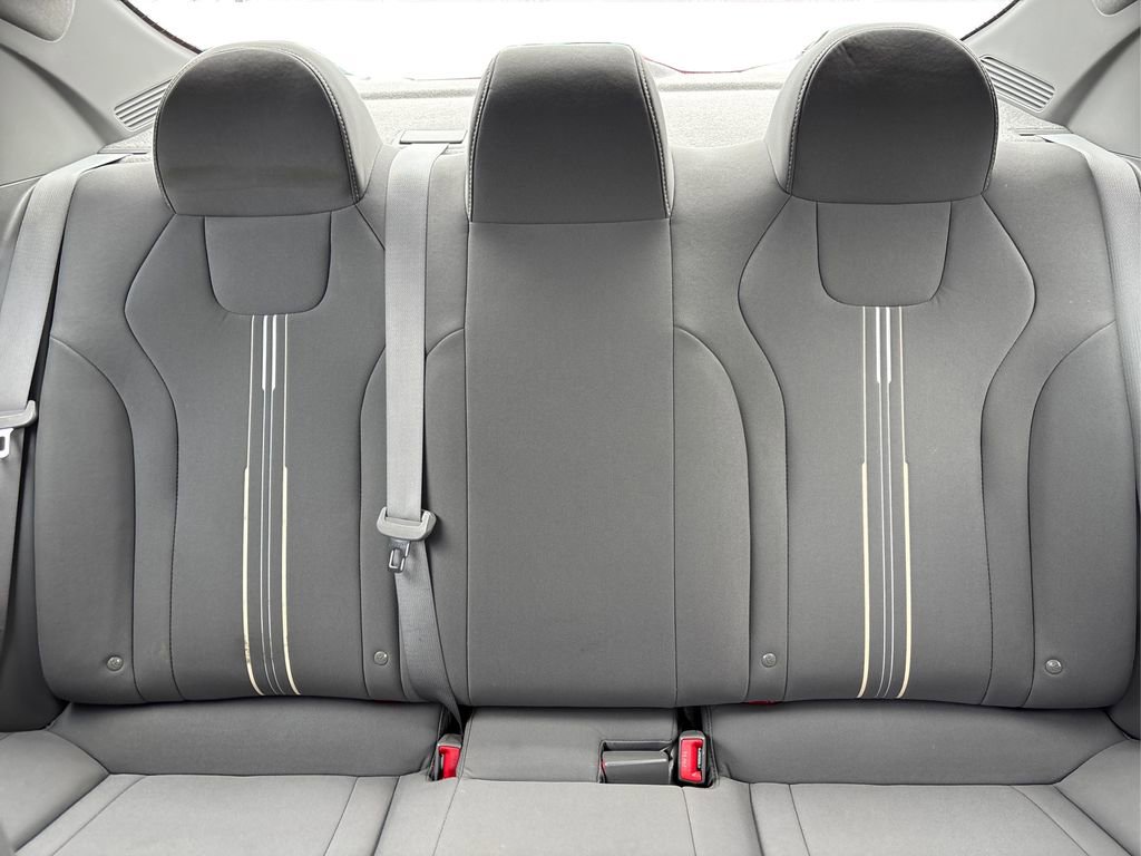 Used 2021 Hyundai Elantra SEL image 18