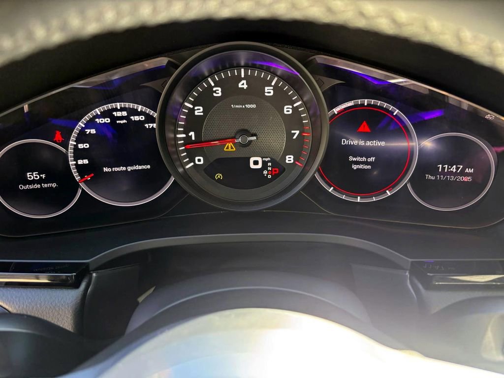 Certified 2022 Porsche Cayenne image 30