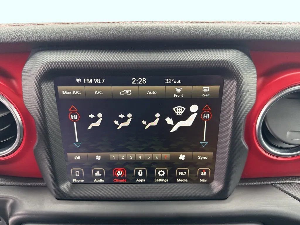 Used 2021 Jeep Wrangler Unlimited Rubicon w/ Uconnect 4C Nav & Sound Group AWD/4WD image 21