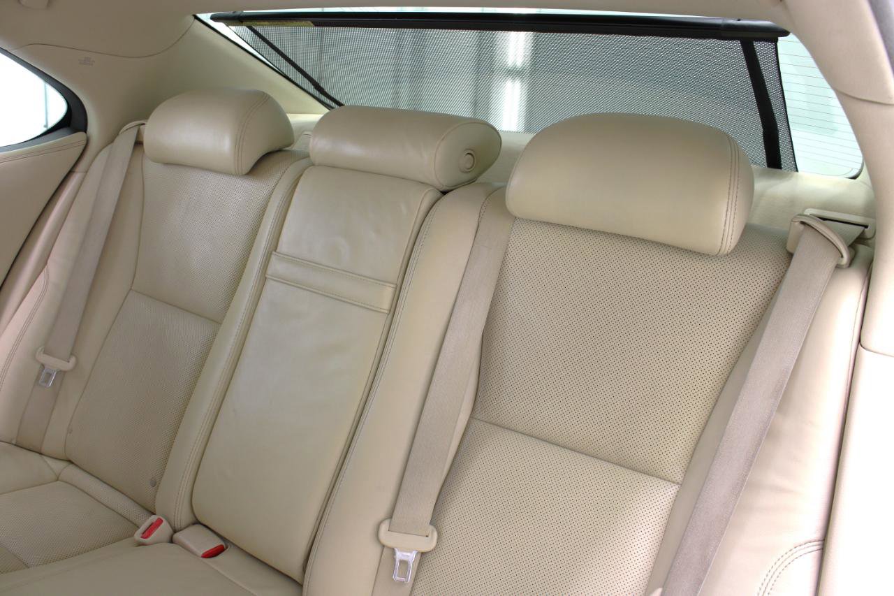 Used 2016 Lexus LS 460 w/ Comfort Package image 40