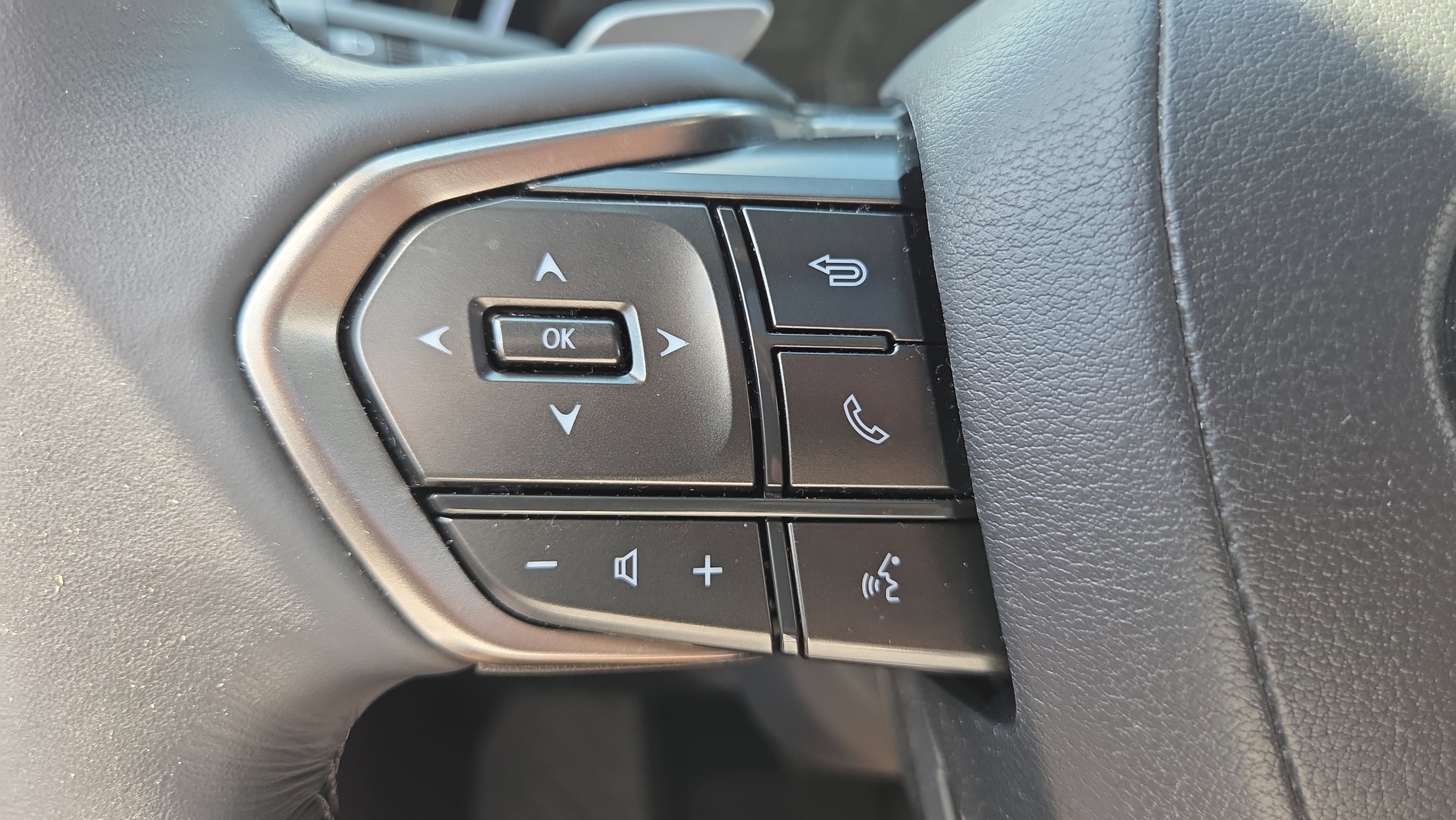 Used 2023 Lexus RX 350 Premium Plus w/ Accessory Package (Z1) FWD image 23