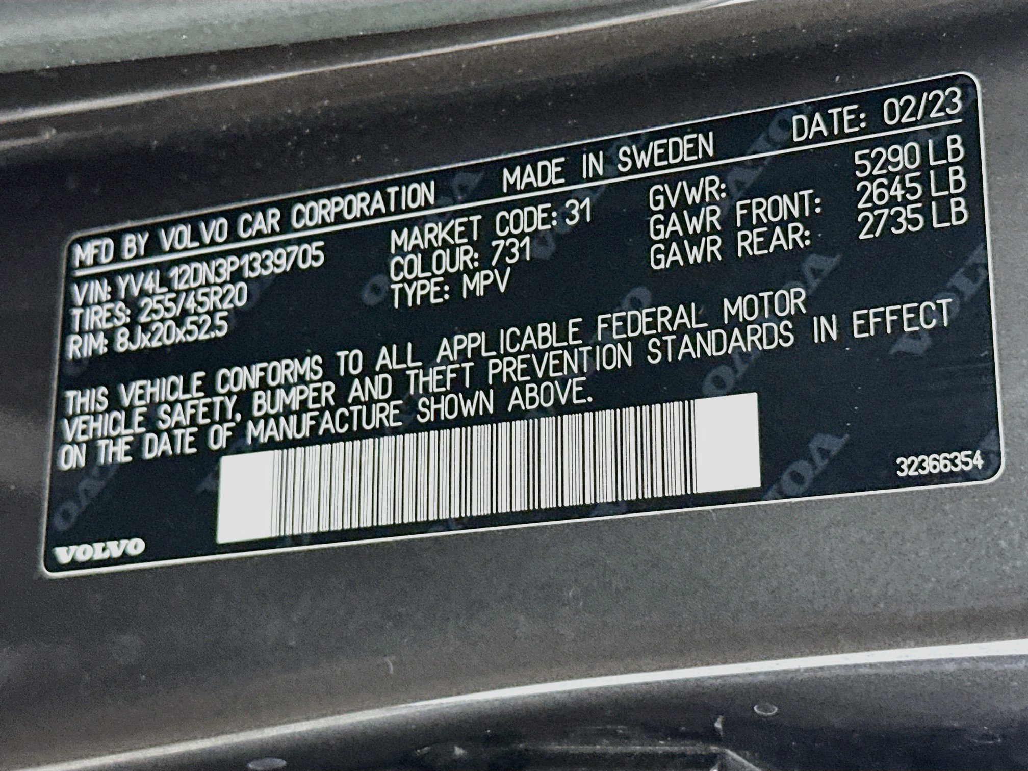 Used 2023 Volvo XC60 B5 Plus w/ Protection Package Premier FWD image 12