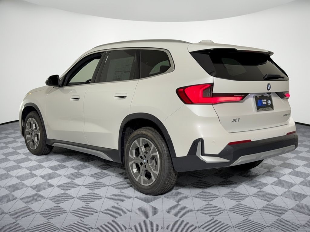New 2027 BMW X1 xDrive28i AWD/4WD image 3