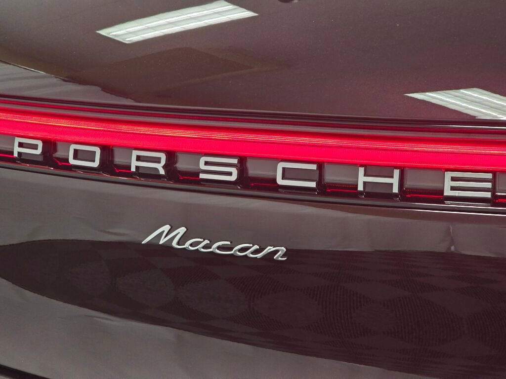 New 2025 Porsche Macan image 22