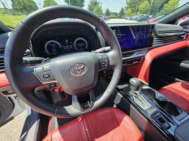 Used 2025 Toyota Camry XSE FWD image 28