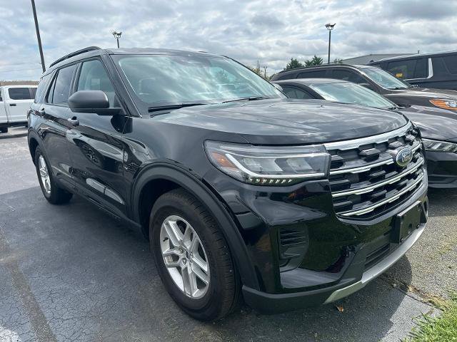 Certified 2026 Ford Explorer Active RWD image 3