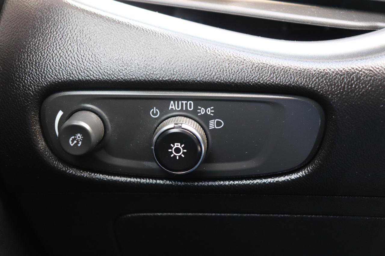 Used 2025 Chevrolet Malibu LT FWD image 39