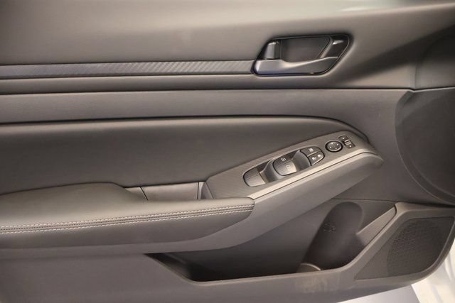 New 2026 Nissan Altima 2.5 SV AWD/4WD image 10