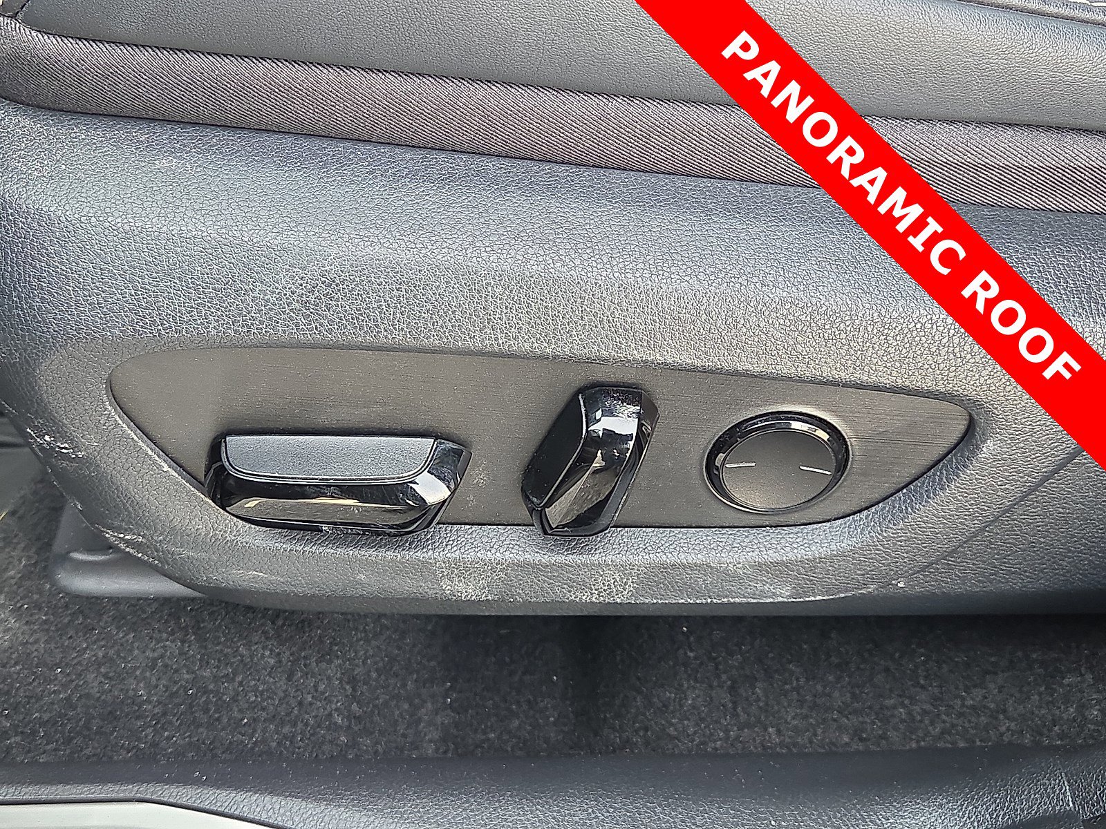 Used 2025 Lexus NX 450h+ F Sport w/ Towing Package (2000 Lbs) image 14