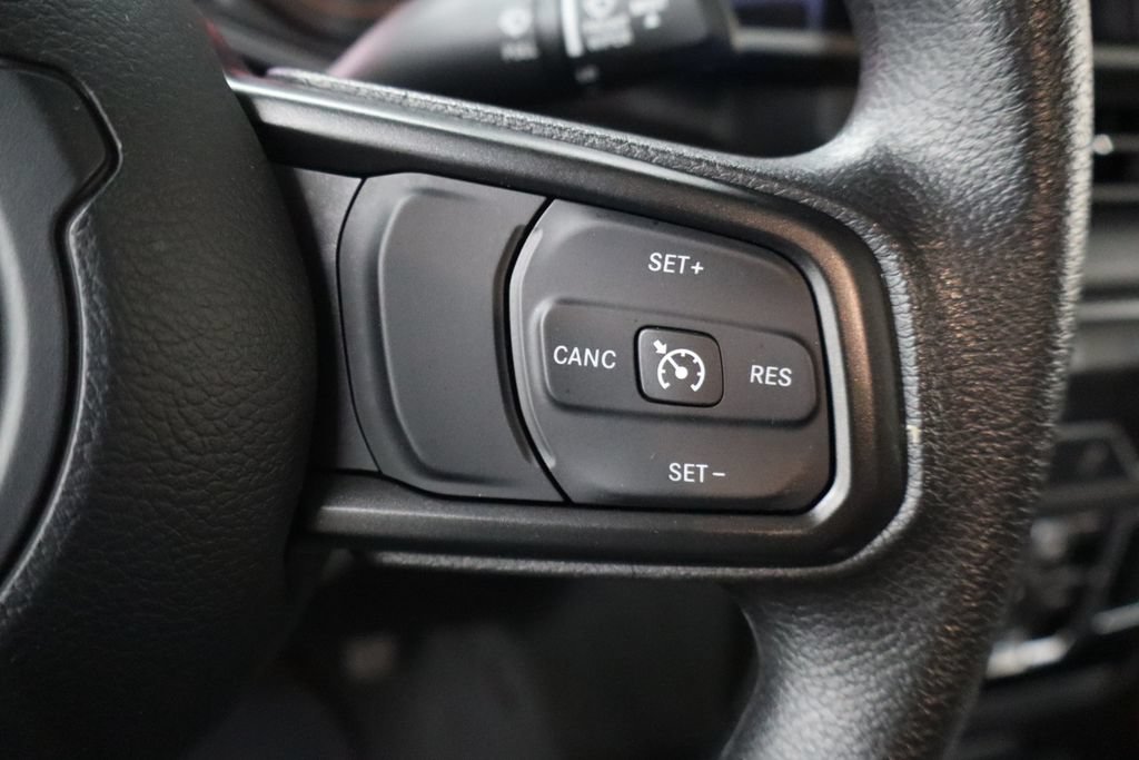 Used 2024 Jeep Gladiator Sport AWD/4WD image 14