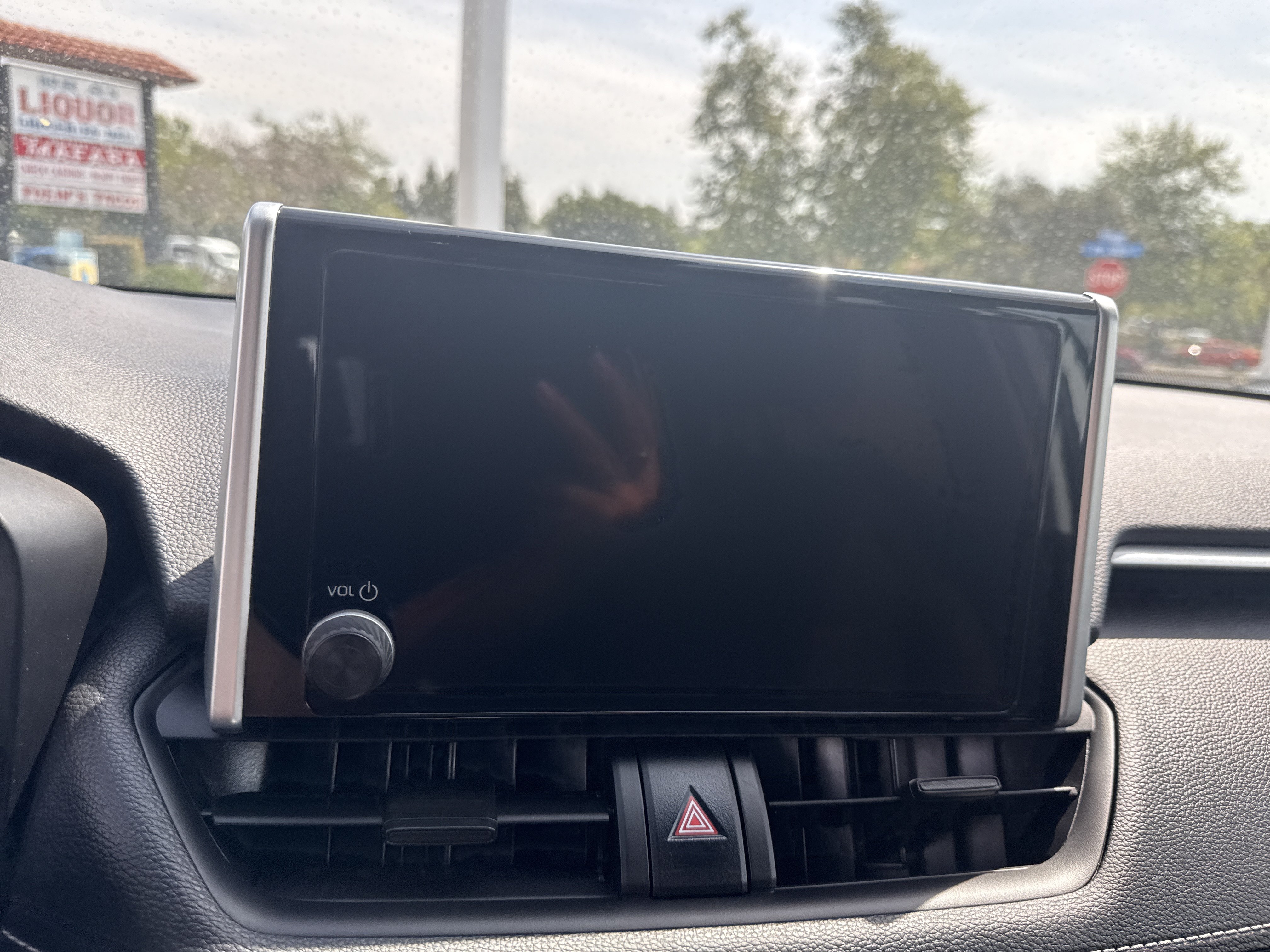 Used 2025 Toyota RAV4 XLE image 23