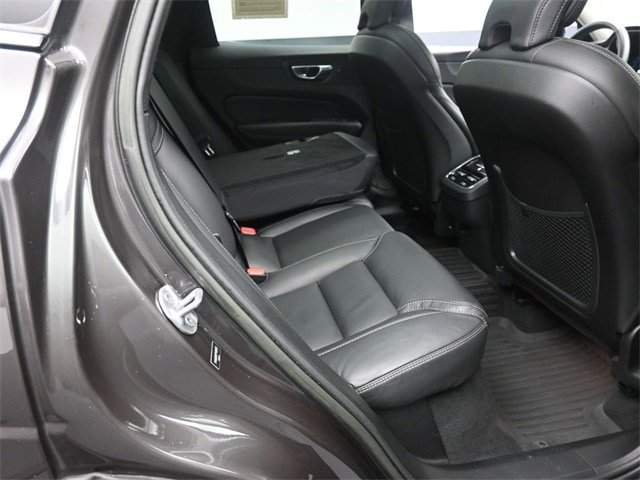 Certified 2023 Volvo XC60 B6 Ultimate w/ Protection Package Premier AWD/4WD image 26