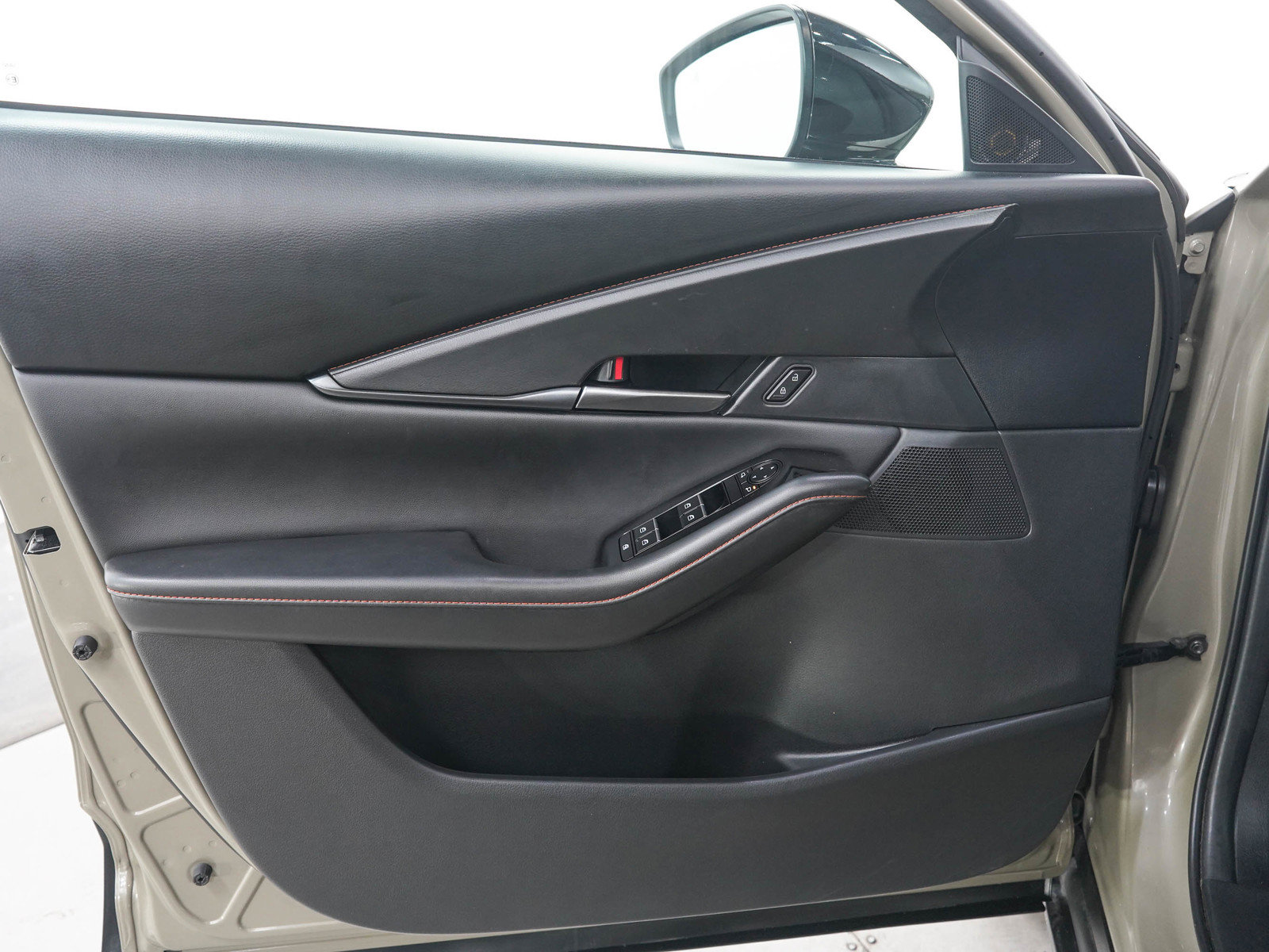 Used 2025 MAZDA CX-30 Carbon AWD/4WD image 19