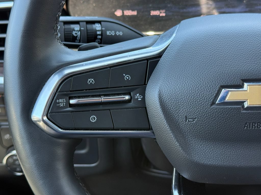 Used 2025 Chevrolet Tahoe Premier AWD/4WD image 30