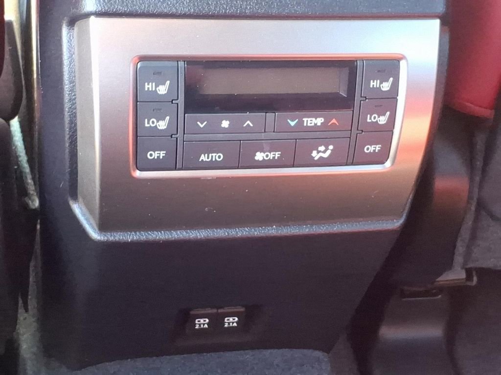 Used 2023 Lexus GX 460 Premium w/ Accessory Package AWD/4WD image 20