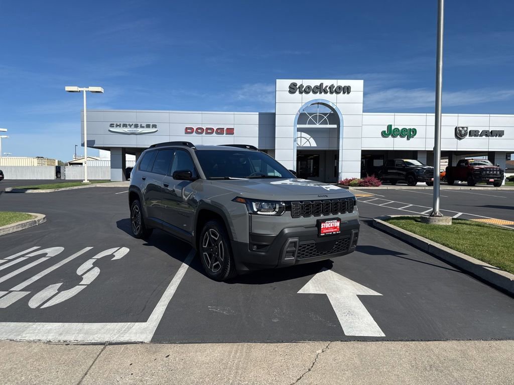 New 2026 Jeep Cherokee Laredo AWD/4WD image 2
