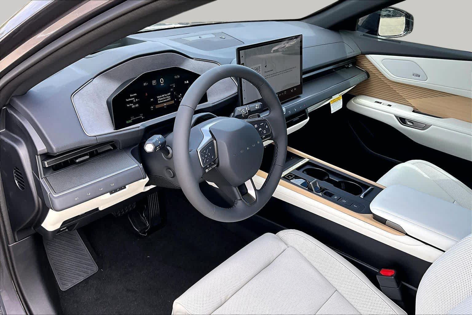 New 2026 Lexus ES 350e w/ Executive Package FWD image 8