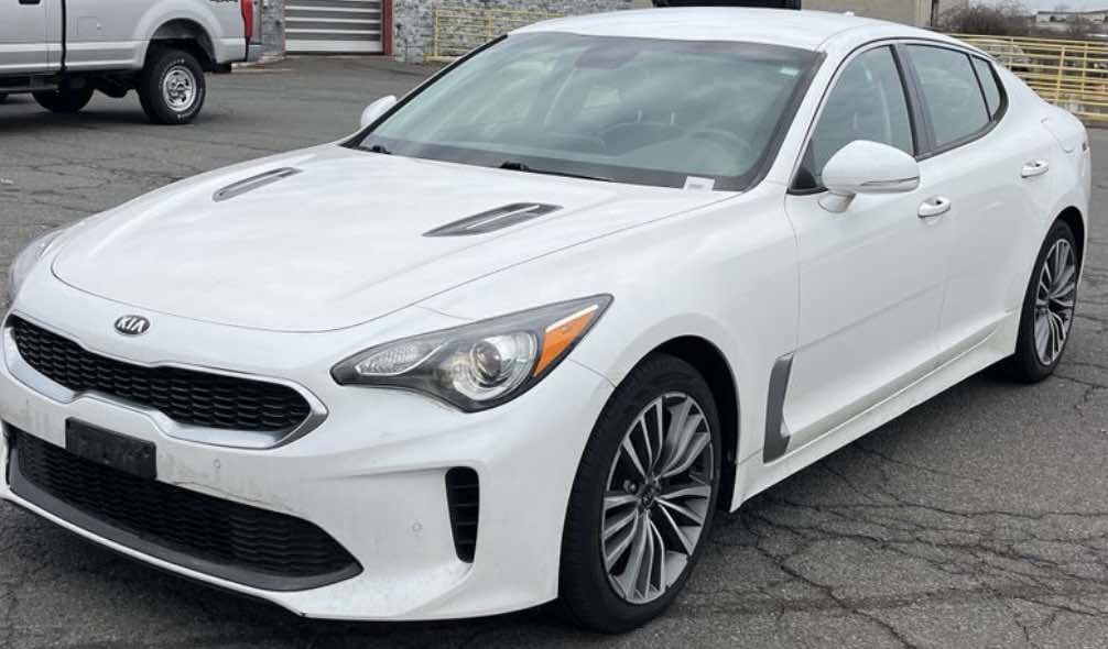 Used 2019 Kia Stinger image 1