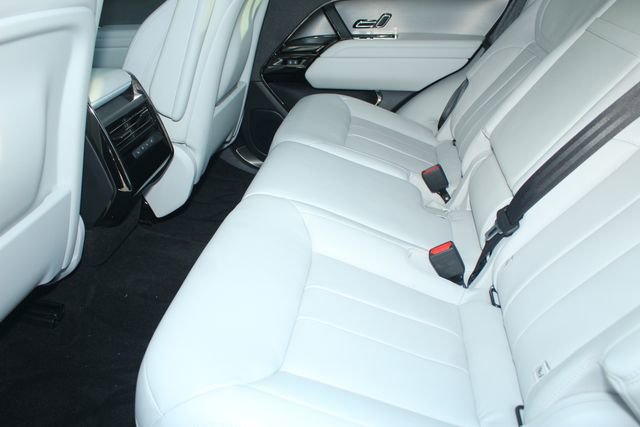 Used 2024 Land Rover Range Rover Sport SE image 5