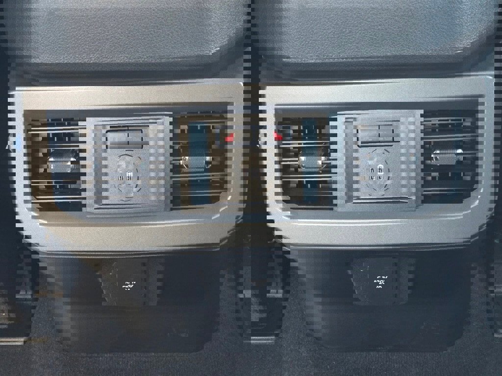 New 2025 Ford F350 Lariat w/ Lariat Ultimate Package image 19
