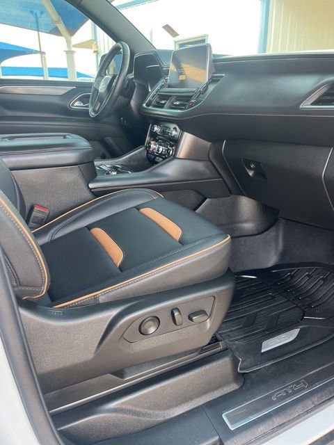 Used 2024 GMC Yukon AT4 w/ Technology Package image 13