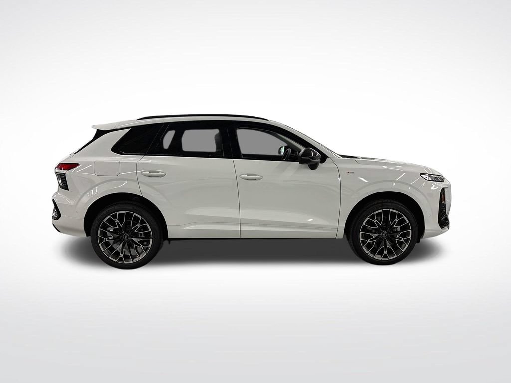 New 2026 Audi Q3 quattro 2.0T AWD/4WD image 6