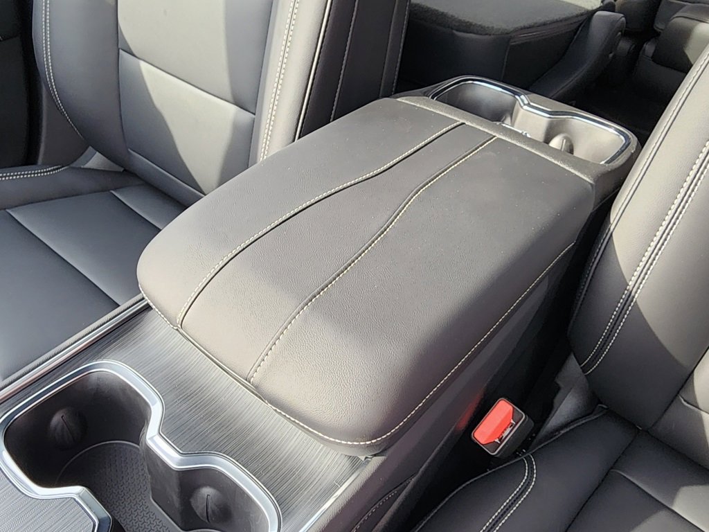 New 2026 GMC Acadia Elevation w/ Black Edition image 32