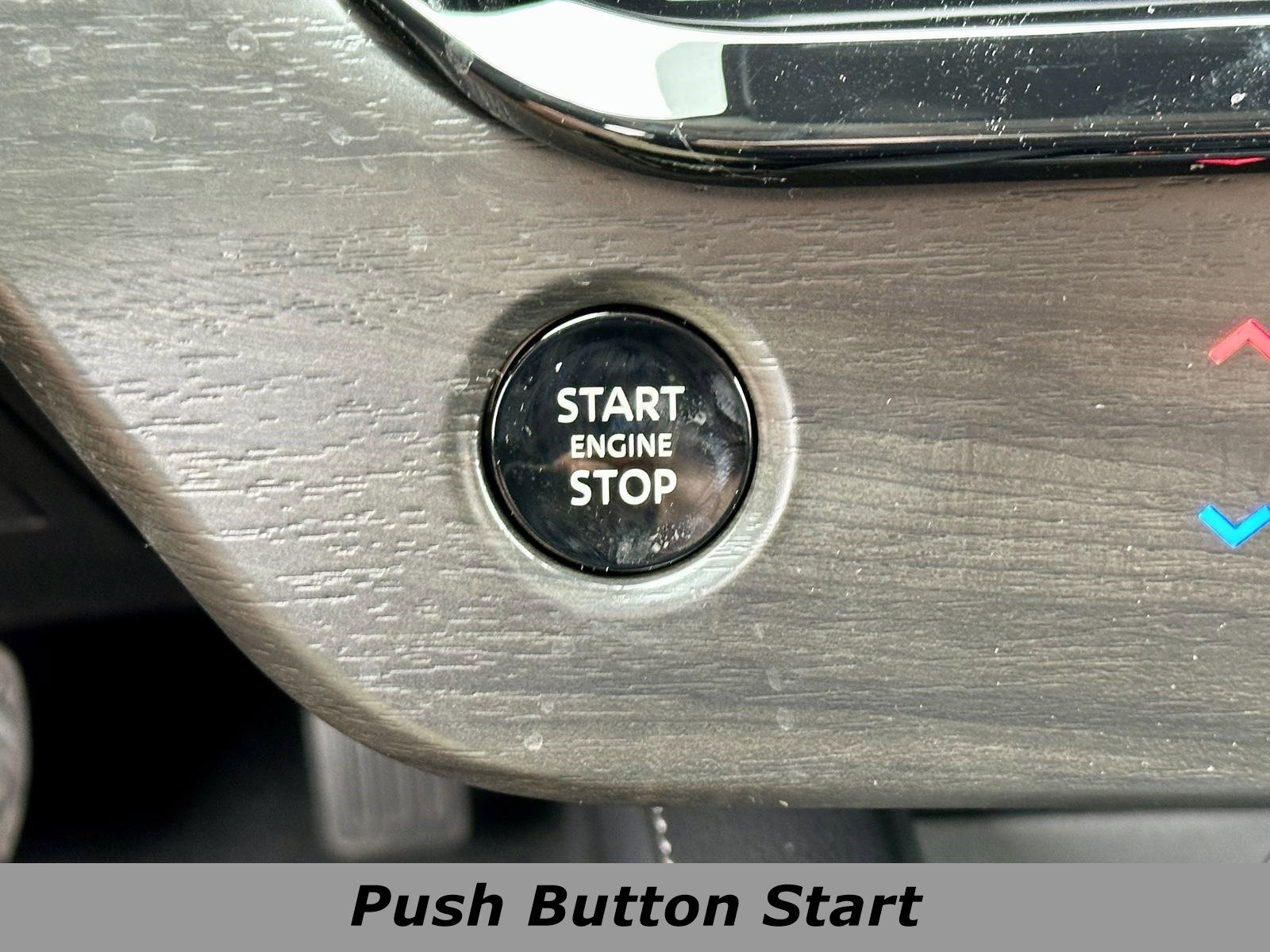 Used 2025 Nissan Murano SV image 10