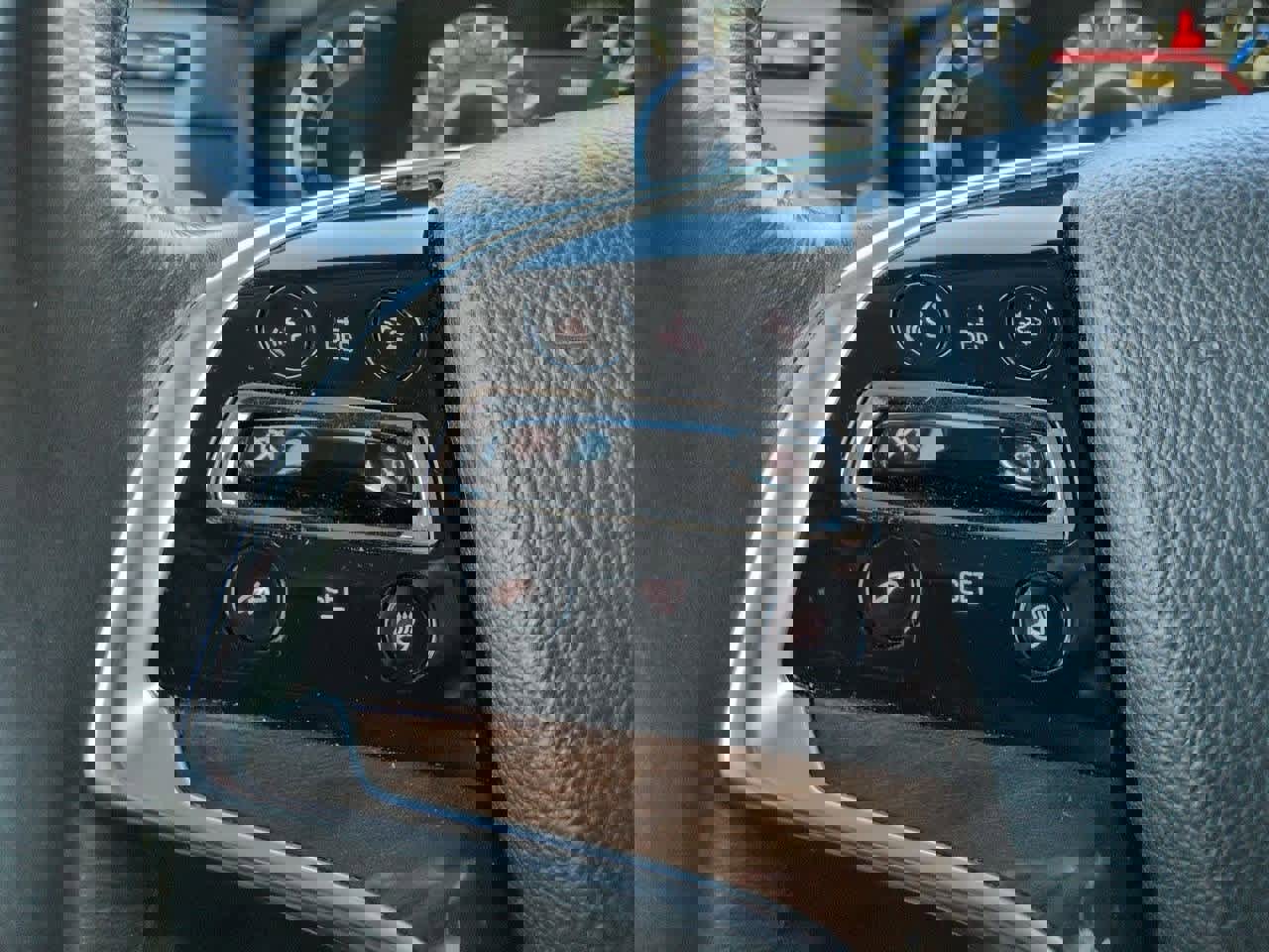 Used 2020 Cadillac Escalade Luxury image 26