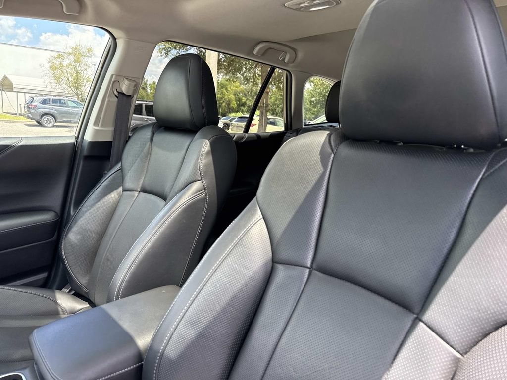 Used 2023 Subaru Outback Touring XT AWD/4WD image 27