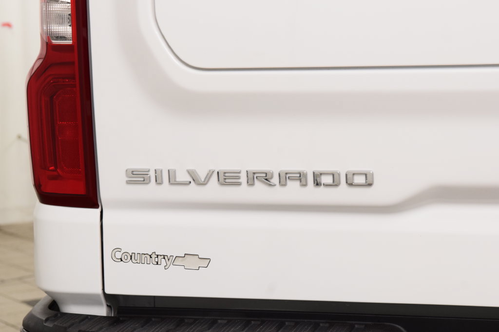 Used 2024 Chevrolet Silverado 1500 LT Trail Boss w/ Convenience Package II AWD/4WD image 26
