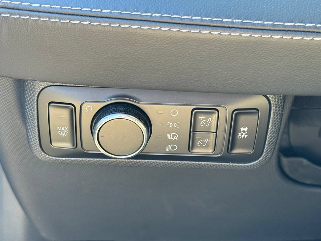 Used 2023 Ford Mustang Mach-E Select RWD image 12