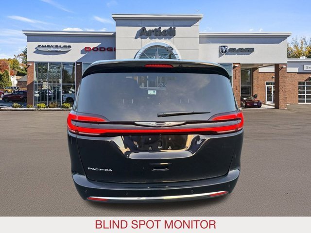 New 2026 Chrysler Pacifica Select image 6