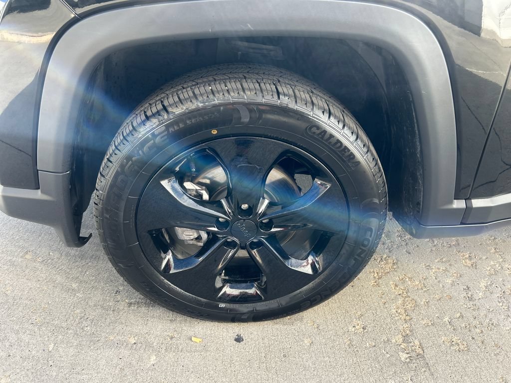 Used 2019 Jeep Compass Latitude AWD/4WD image 16