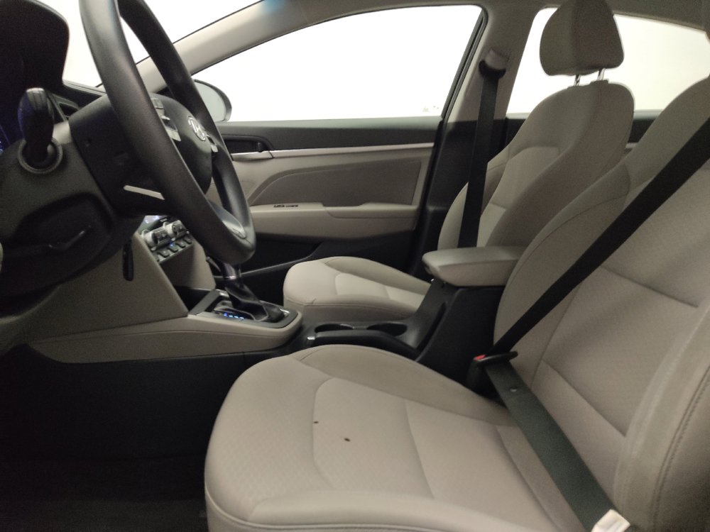 Used 2020 Hyundai Elantra SEL FWD image 17