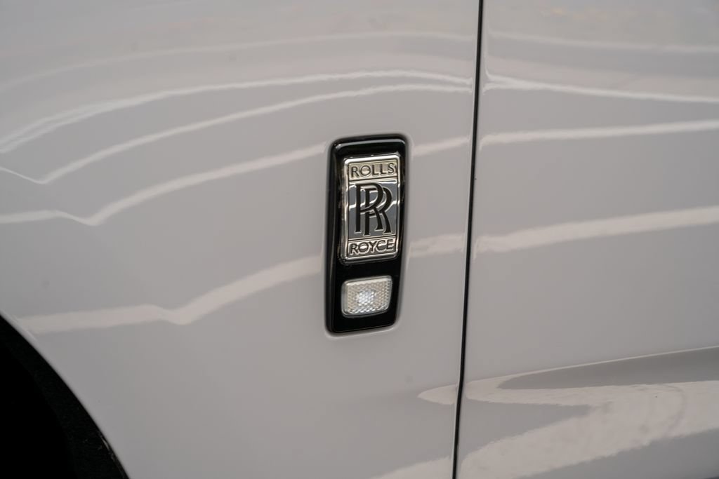 Used 2025 Rolls-Royce Cullinan AWD/4WD image 22
