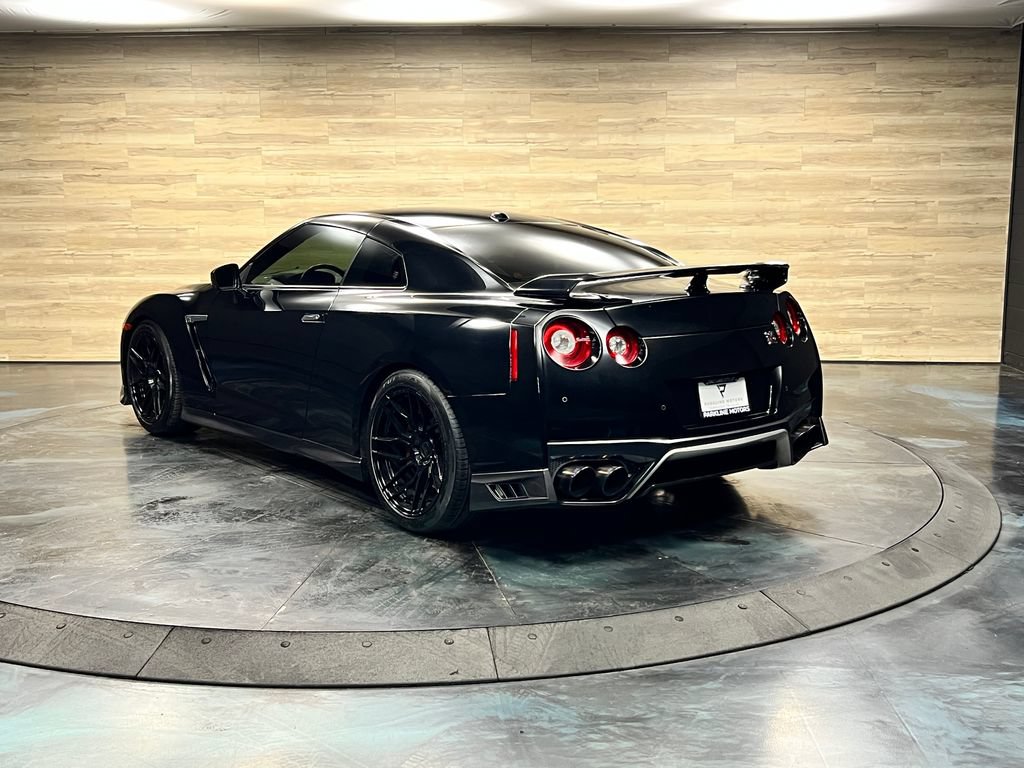 Used 2019 Nissan GT-R Premium w/ Premium Interior Package AWD/4WD image 14