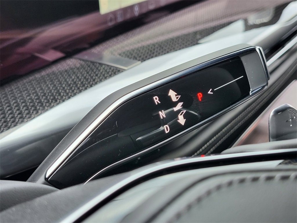 Used 2025 Cadillac Escalade V image 26