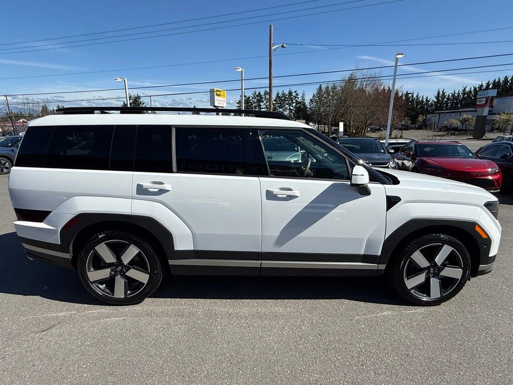 Used 2025 Hyundai Santa Fe Limited image 5