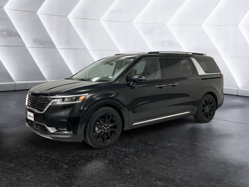 Used 2022 Kia Carnival SX Prestige image 3