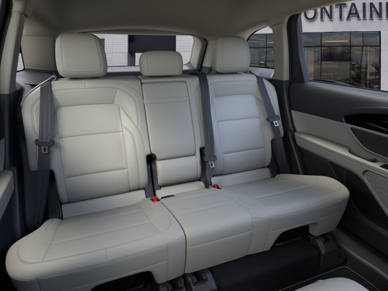 New 2026 Lincoln Nautilus Premier AWD/4WD image 11