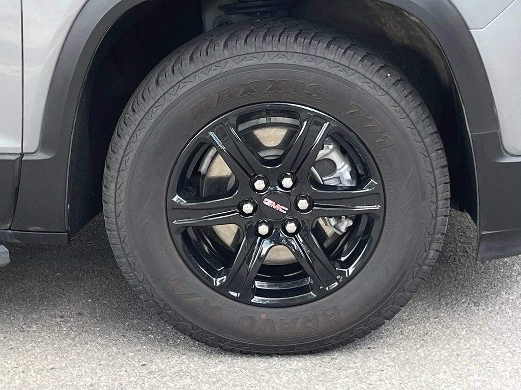 Used 2022 GMC Acadia AT4 w/ Technology Package AWD/4WD image 34