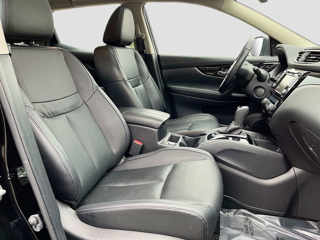 Used 2022 Nissan Rogue Sport SL w/ Premium Package image 27