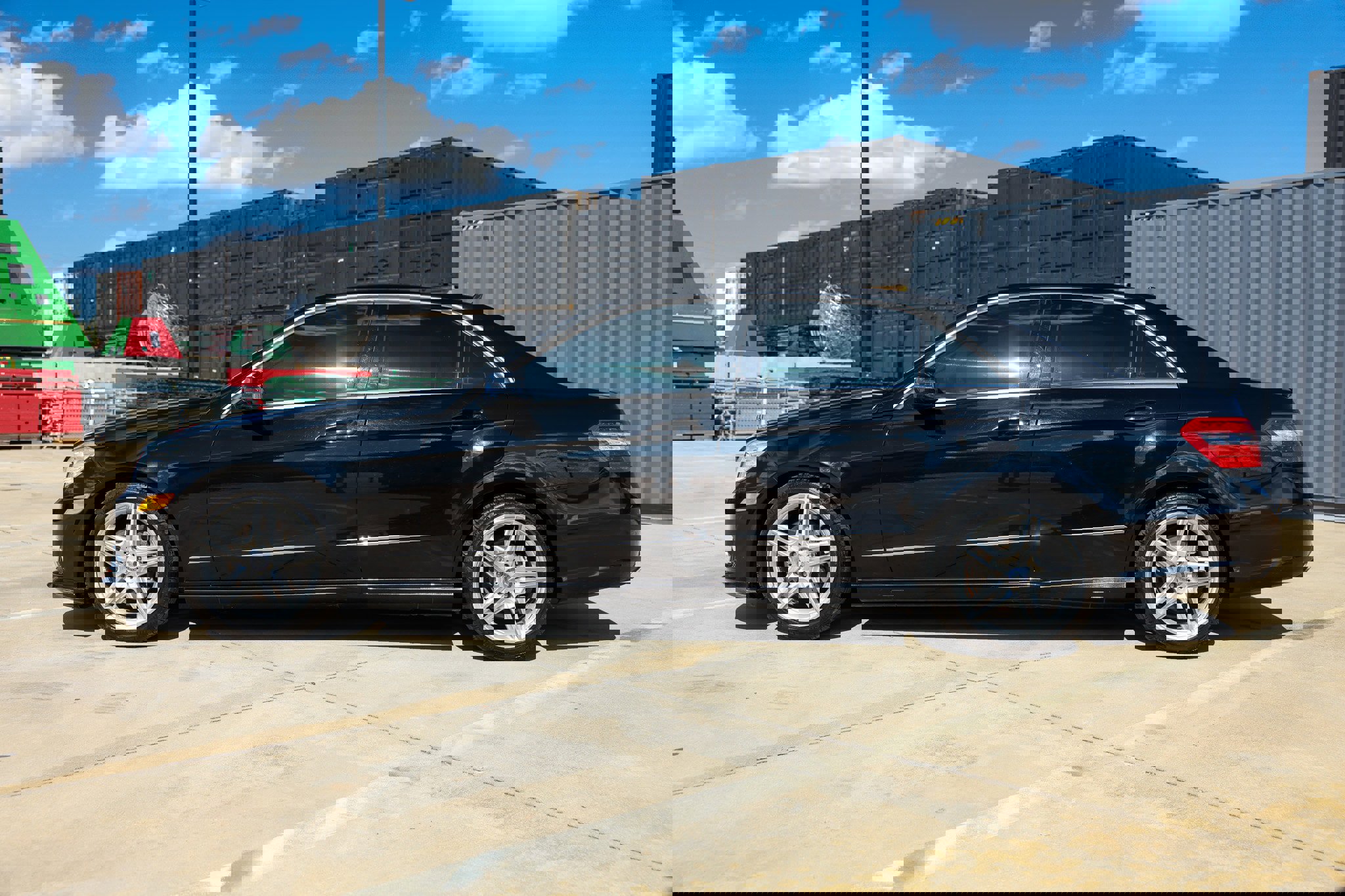 Used 2011 Mercedes-Benz E 350 Sedan image 4