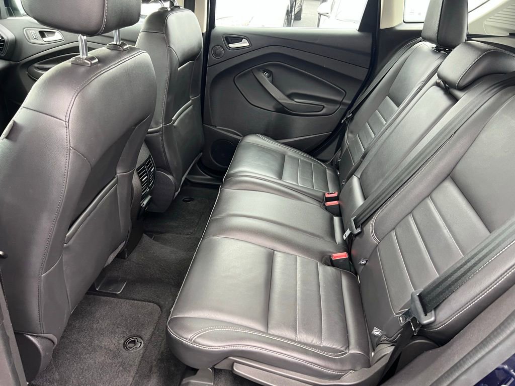 Used 2016 Ford C-MAX Energi SEL w/ Equipment Group 302A image 18