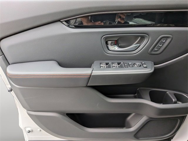 New 2025 Honda Pilot TrailSport image 23