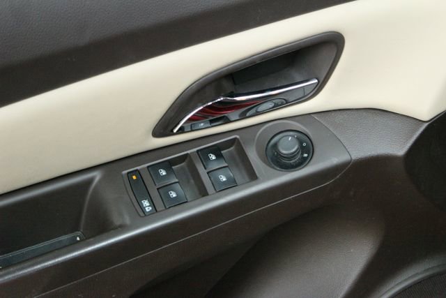 Used 2013 Chevrolet Cruze LT w/ RS Package FWD image 11