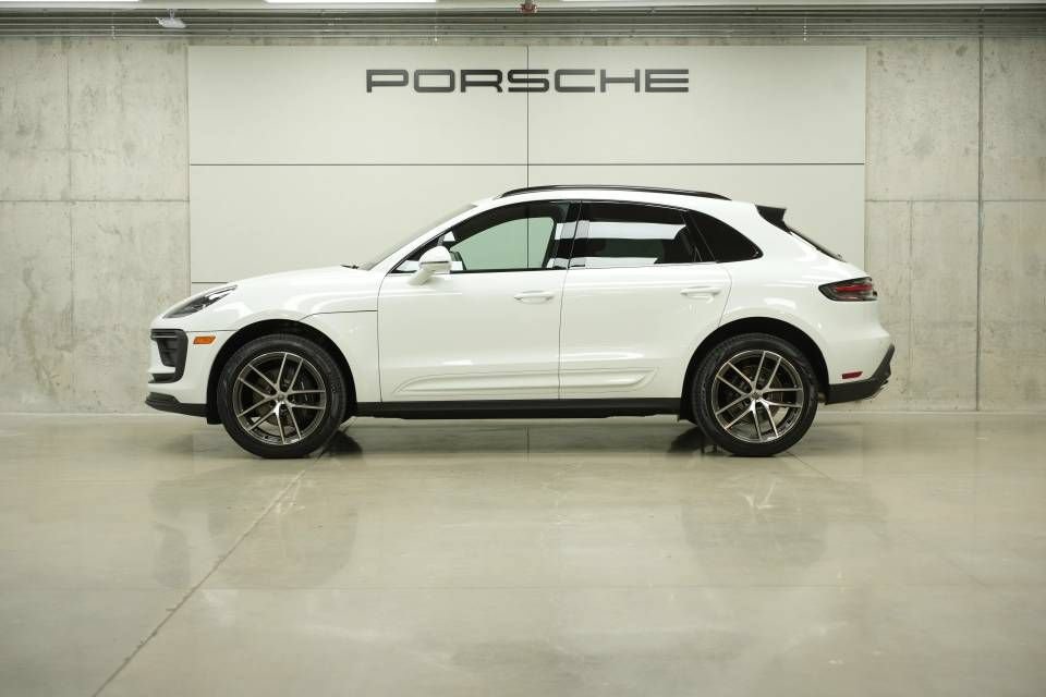 New 2026 Porsche Macan AWD/4WD image 2