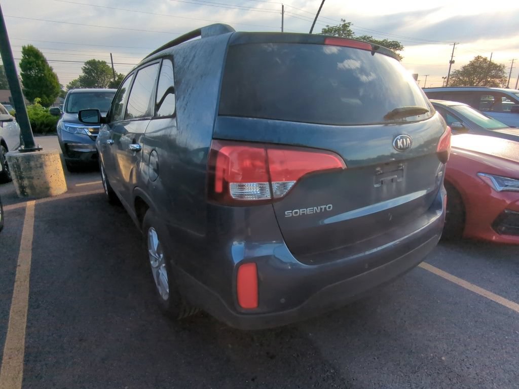 Used 2014 Kia Sorento LX FWD image 4