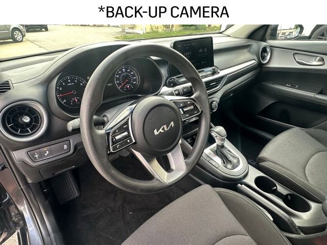 Used 2023 Kia Forte LXS w/ LXS Technology Package image 3